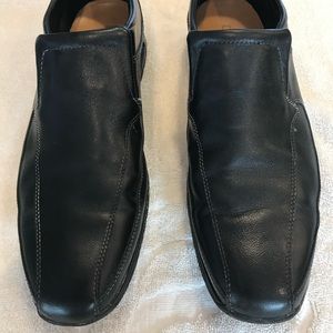 Men’s Cole Haan Air Everett slip on loafer in size 11.